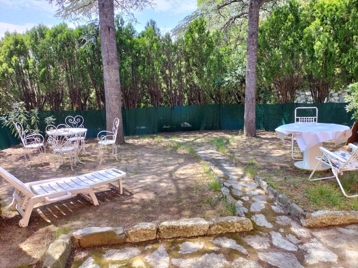 Casa Con Giardino: Варацце Экстерьер фото